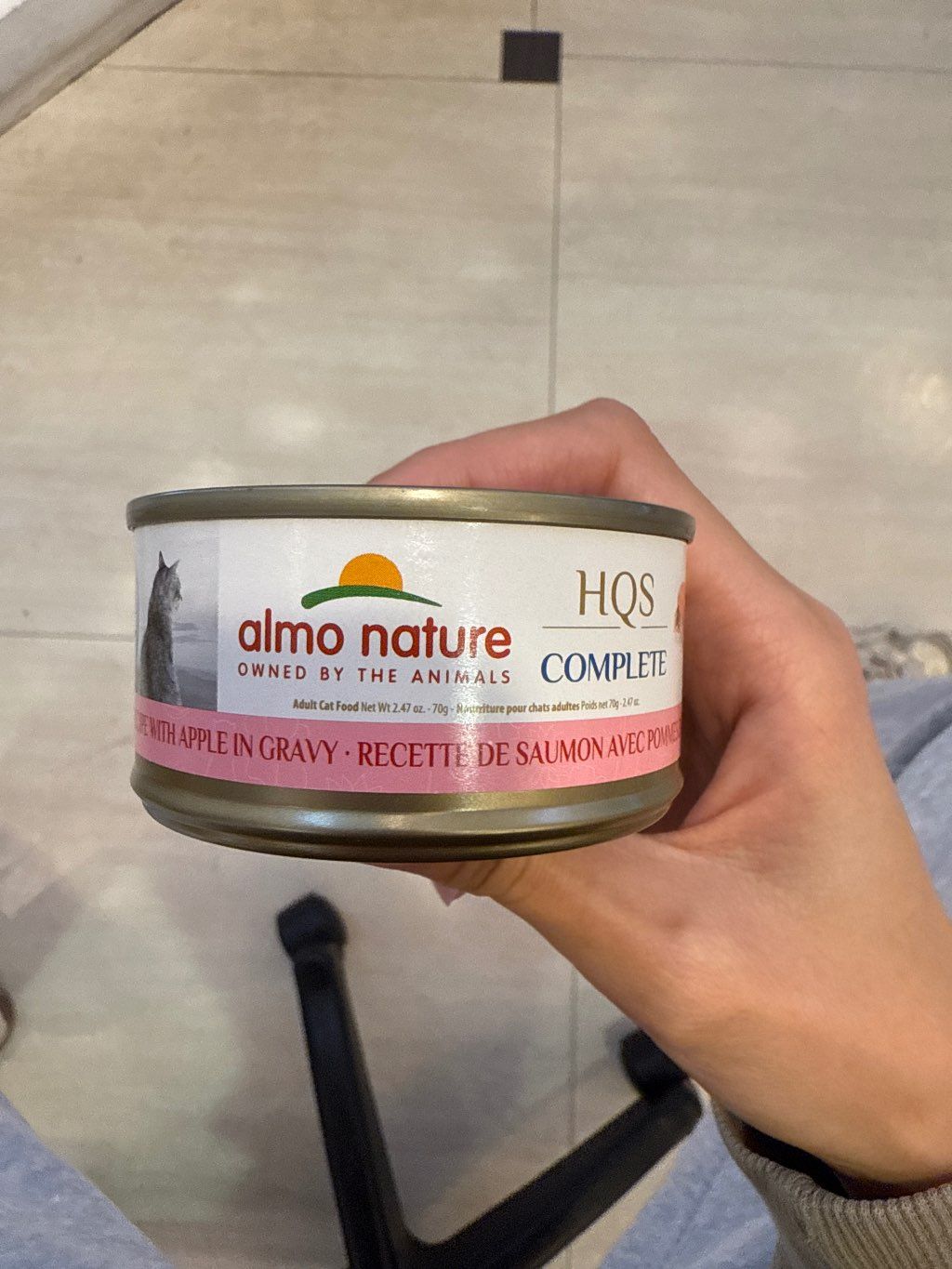 Almo Nature HQS Complete Salmon with Apple in Gravy