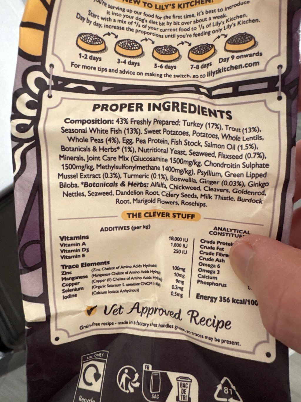 Lily's Kitchen Senior Recipe with Turkey, Trout & White Fish
