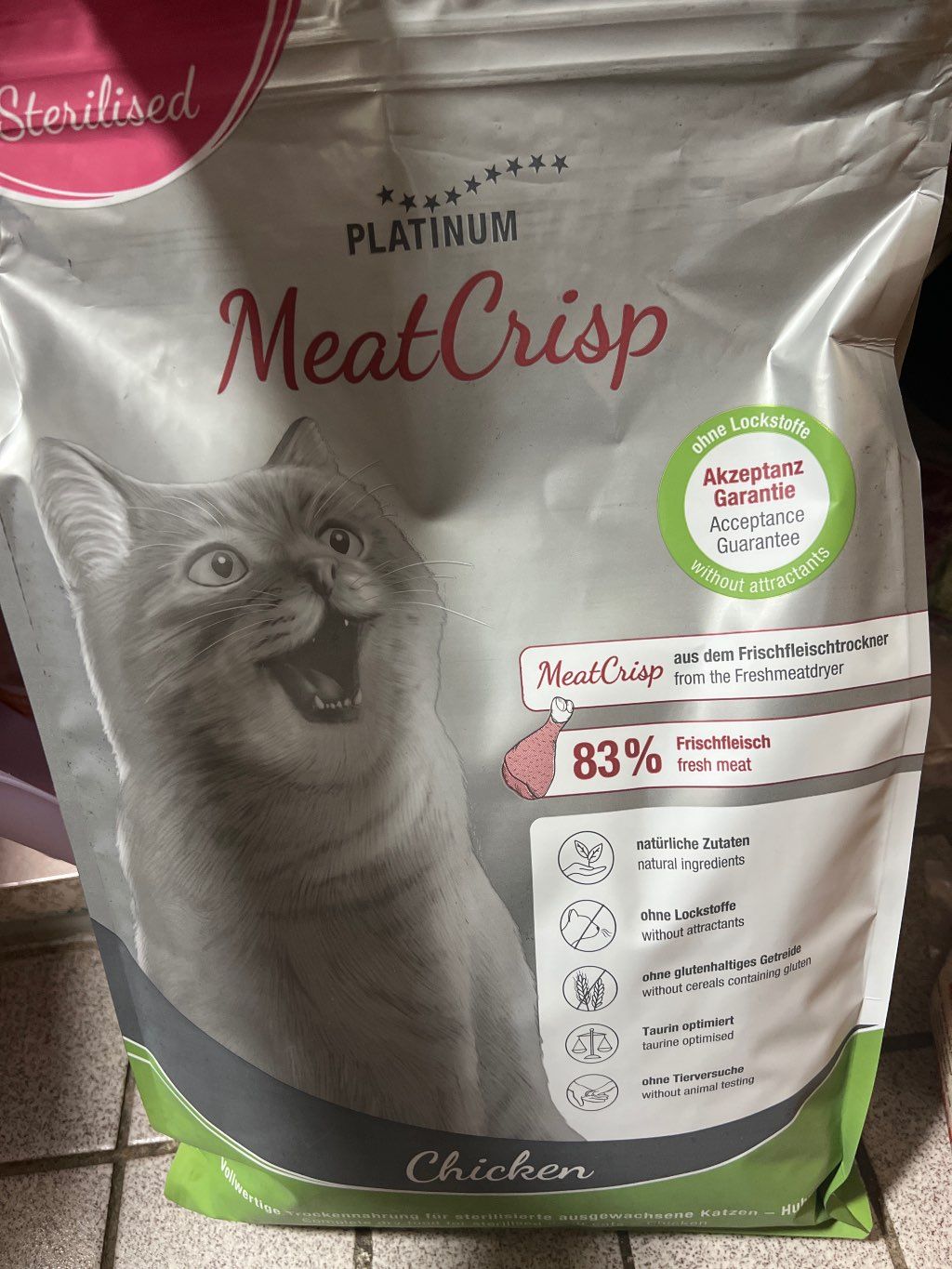 PLATINUM MeatCrisp Sterilised Adult Cats Chicken