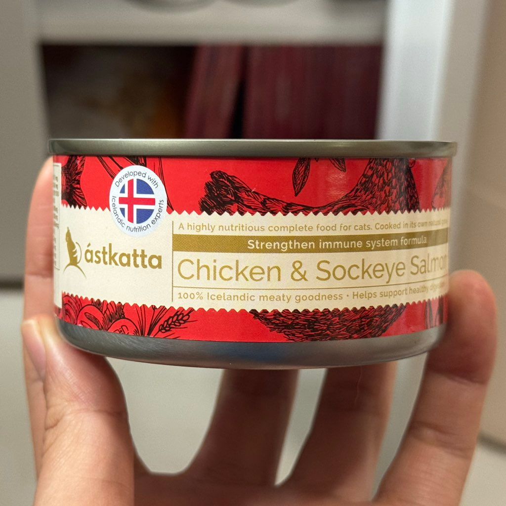Ástkatta Chicken & Sockeye Salmon