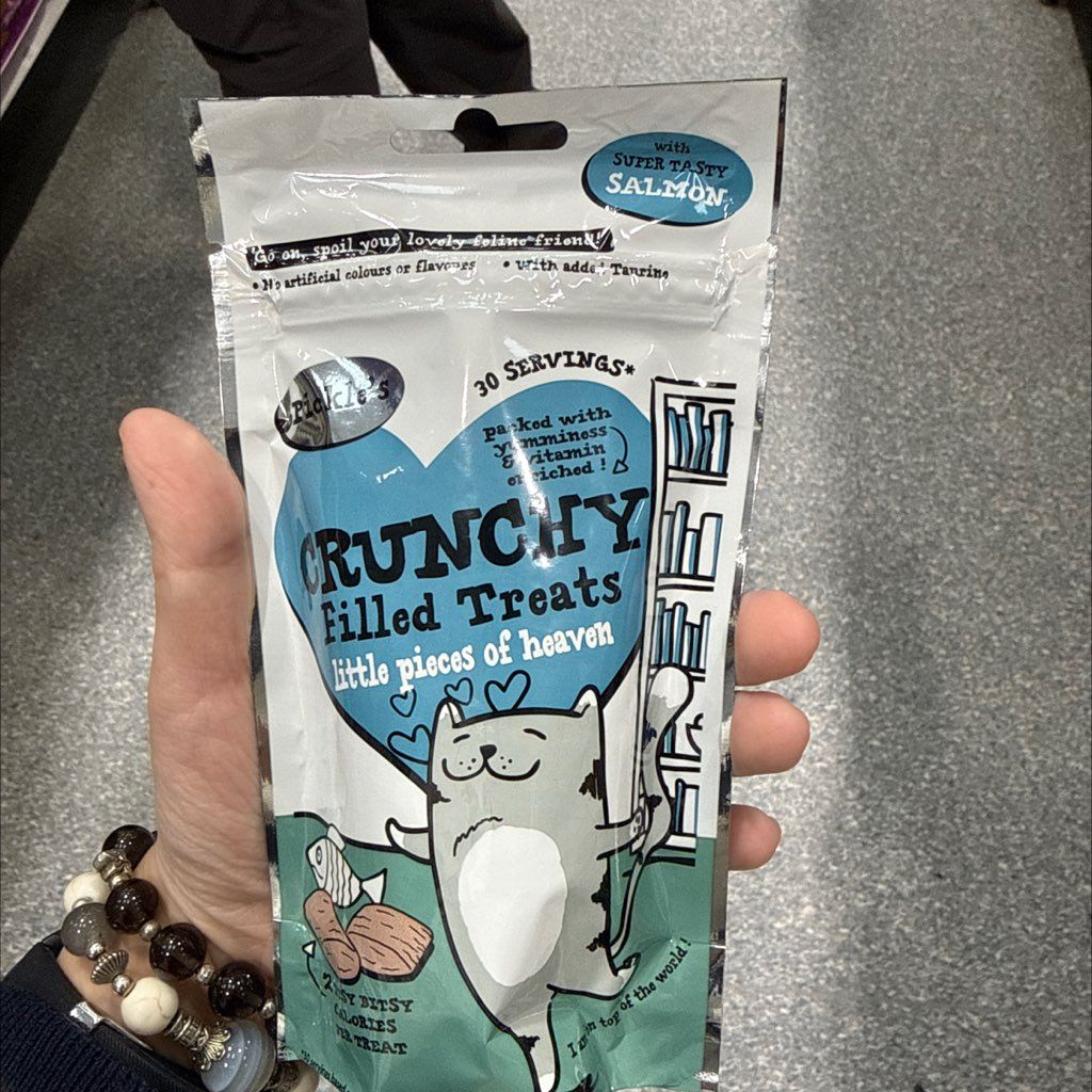 Crunchy Filled Treats with Super Tasty Salmon