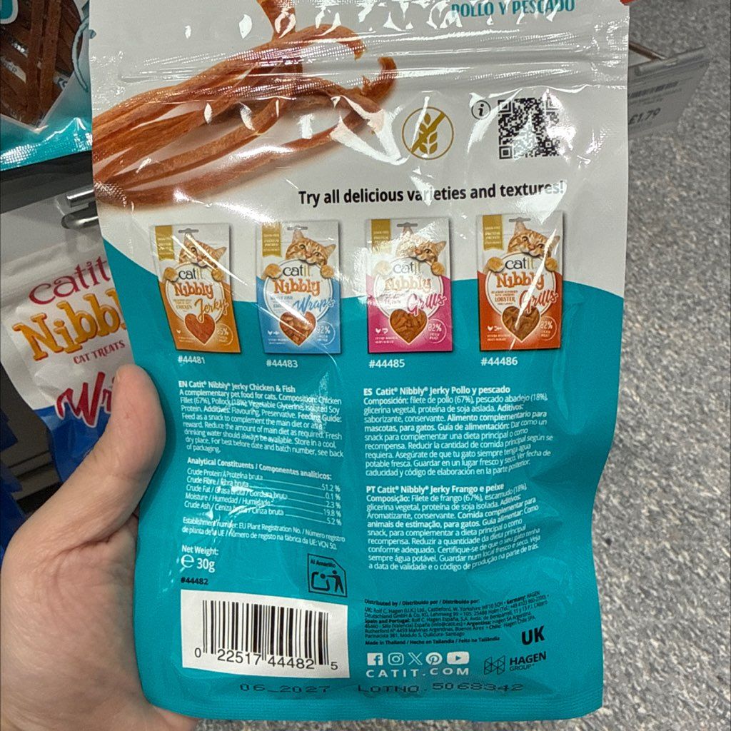 Catit Nibbly Jerky Chicken & Fish (2 of 2)